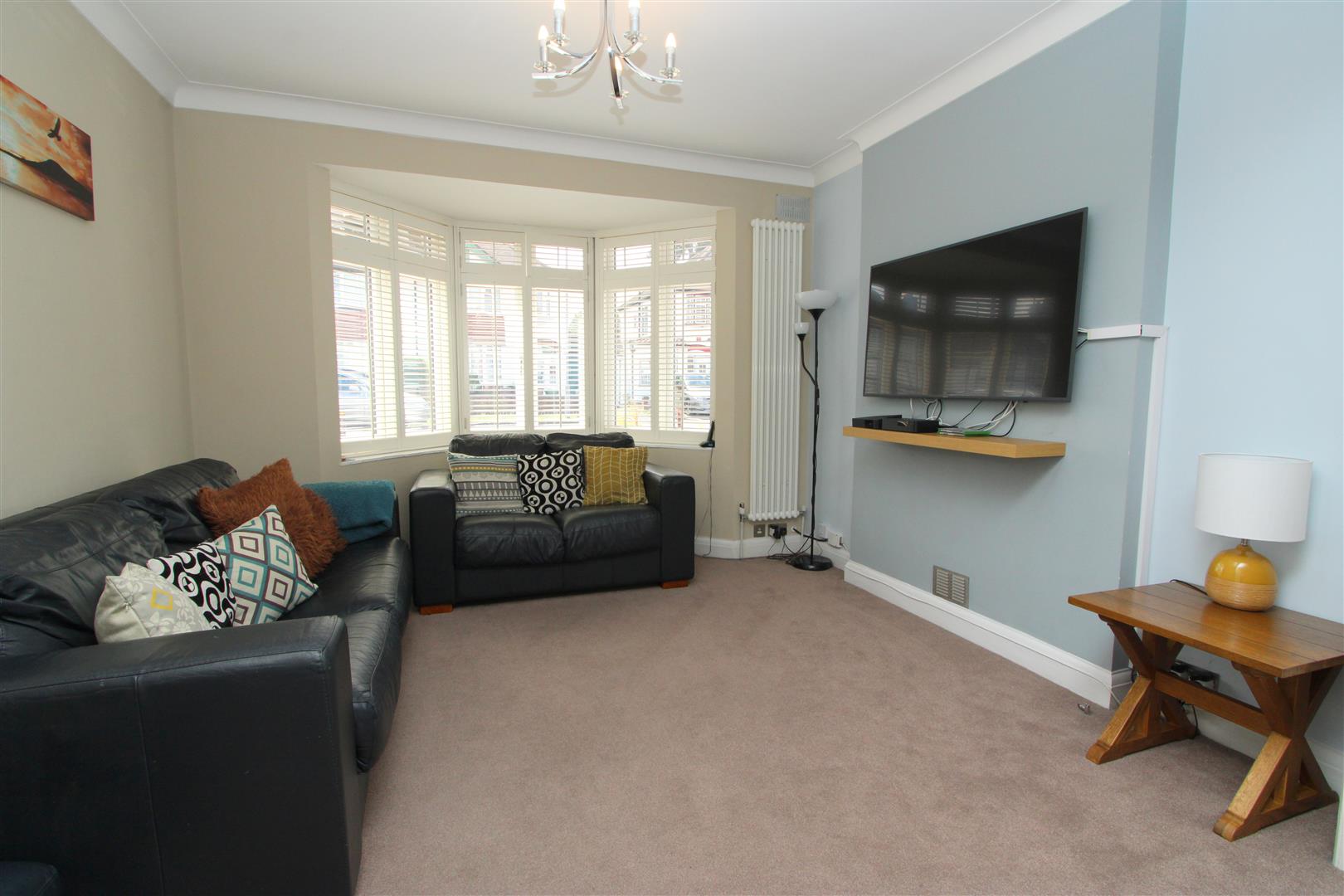 Tritton Avenue, Beddington
